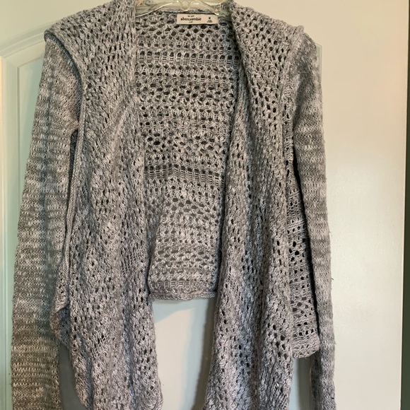 Kids sweater with hood - Picture 1 of 3